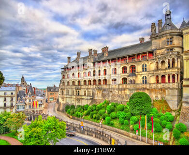 Il Castello Reale di Blois nella Valle della Loira, Francia Foto Stock