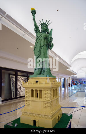 Lego liberty statue immagini e fotografie stock ad alta risoluzione - Alamy