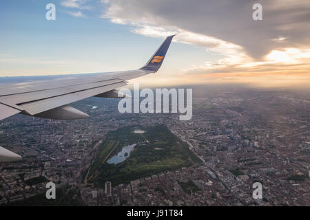 Vista aerea di Hyde Park di Londra e da un piano di Icelandair. Foto Stock