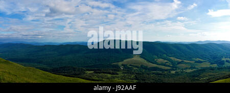 Hill, nazionale polacco, lucidatura, riserva, mountain, prato verde, blu, a piedi, Foto Stock