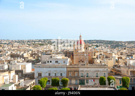 Vista su Victoria, Rabat, la città più grande dell'isola di Gozo, Malta Foto Stock