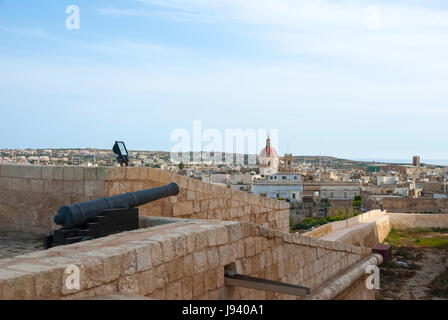 Vista su Victoria, Rabat, la città più grande dell'isola di Gozo, Malta Foto Stock