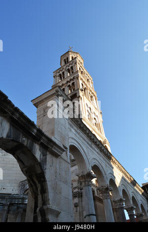 Dito, arco, scultura, muro, barba, Croazia, pareti, split, gesto, tower Foto Stock