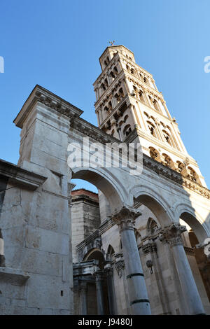 Dito, arco, scultura, muro, barba, Croazia, pareti, split, gesto, tower Foto Stock