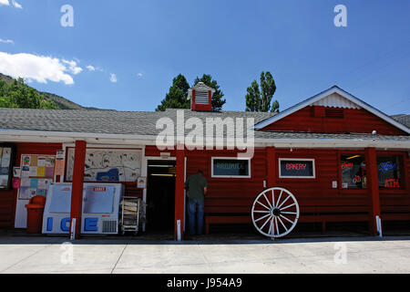 Giugno Lago, Giugno Mountain, Sierra Nevada, in California, Stati Uniti d'America Foto Stock