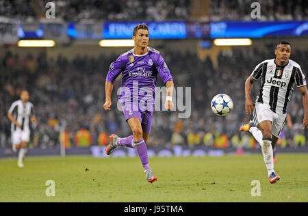 Cardiff, Regno Unito. 04 Giugno, 2017. Cristiano Ronaldo del Real Madrid in azione durante la finale di UEFA Champions League tra Juventus e Real Madrid CF presso lo stadio nazionale del Galles a Cardiff : credito: Phil Rees/Alamy Live News Foto Stock