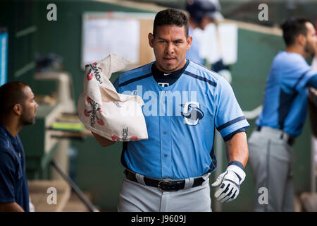 San Pietroburgo, Florida, Stati Uniti d'America. 5 Giugno, 2017. Sarà VRAGOVIC | Orari.Charlotte Stone Crabs catcher Wilson Ramos (36) in piroga durante il gioco tra la pietra di Charlotte e granchi e Clearwater trinciatori al campo dello spettro in Clearwater, Florida il lunedì, 6 giugno 2017. Credito: Sarà Vragovic/Tampa Bay volte/ZUMA filo/Alamy Live News Foto Stock