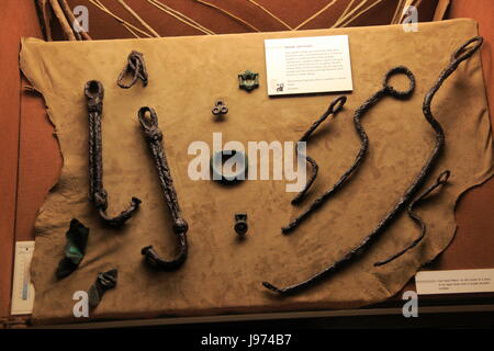 Visualizzazione di ferro di attrezzi a Età del Ferro museo, Andover, Hampshire, Inghilterra, Regno Unito Foto Stock