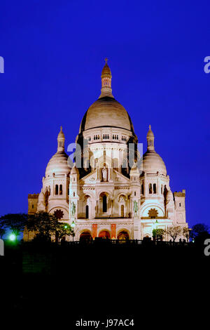 Il Sacre Coeur di Parigi di notte Foto Stock