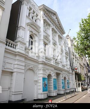 De Hollandsche Schouwburg a Amsterdam, Paesi Bassi. In WW II una deportazione centro. Ora parte del Museo della Storia Ebraica. (Stitch og 2 immagini) Foto Stock