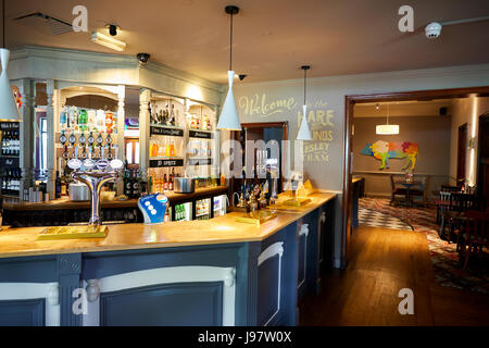 Hare And Hounds, Timperley in gtr manchester riapre dopo una ristrutturazione di questo popolare carvery pub Foto Stock