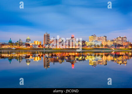 Harrisburg, Pennsylvania, USA Skyline sul fiume Susquehanna. Foto Stock