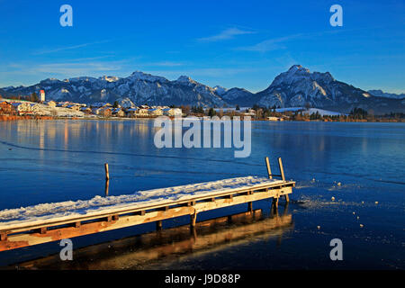 Lago Hopfensee, Hopfen am See, Allgau, Baviera, Germania, Europa Foto Stock