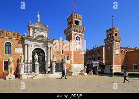 Watergate all'Arsenale di Venezia, Venezia, Sito Patrimonio Mondiale dell'UNESCO, Veneto, Italia, Europa Foto Stock