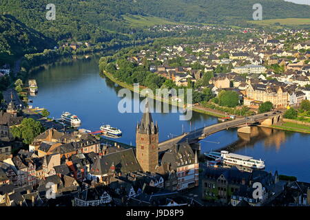 Bernkastel-Kues, Valle della Mosella, Renania-Palatinato, Germania, Europa Foto Stock