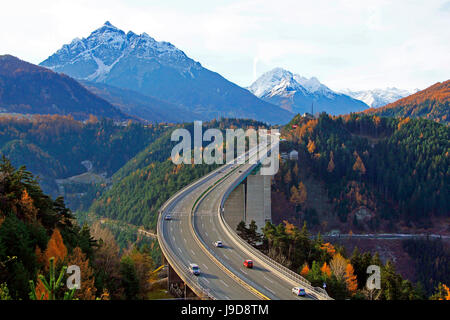 Europabrucke, Autostrada del Brennero, Tirolo, Austria, Europa Foto Stock