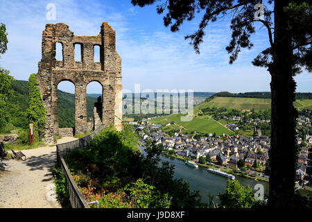 Il castello di Grevenburg rovina, Traben-Trabach, Valle della Mosella, Renania-Palatinato, Germania, Europa Foto Stock