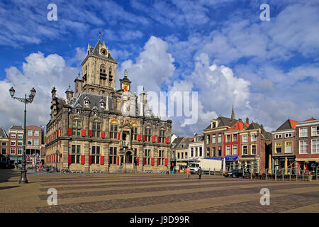 La piazza del mercato con il Municipio, Delft, Olanda meridionale, Paesi Bassi, Europa Foto Stock