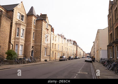 OXFORD/ UK- 26 OTTOBRE 2016: esterne di case a schiera in Oxford Foto Stock