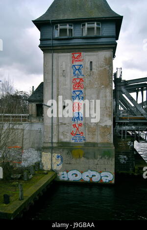 Berlin graffiti e arte di strada, Berlino, Germania Foto Stock