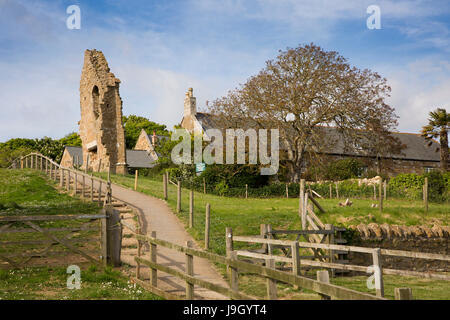 Regno Unito Inghilterra, Dorset, Abbotsbury, Church Street, Abbazia rovine e Abbey House B&B Foto Stock
