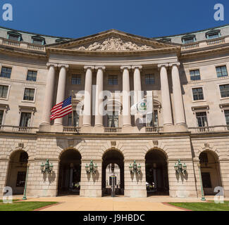 WASHINGTON, DC, Stati Uniti d'America, 2 giugno 2017 - United States Environmental Protection Agency edificio. ©Rob Crandall / Alamy Live News Foto Stock