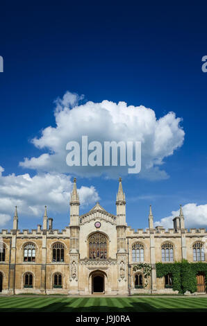 La nuova Corte del Corpus Christi College, parte dell'Università di Cambridge Regno Unito. Il collegio fu fondato nel 1352 dagli abitanti della città di Cambridge. Foto Stock