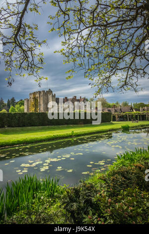 Il castello di Hever, Inghilterra - Aprile 2017 : il castello di Hever Castle si trova nel villaggio di Hever, Kent, costruita nel XIII secolo e fu dimora storica di Ann Boleyn, t Foto Stock