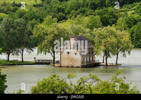 Francia, Correze, Lissac sur Couze Lissac, mulino del Lac du Causse Foto Stock