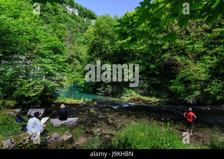 Francia, Doubs, Ouhans, il fiume Loue vicino alla sorgente Foto Stock