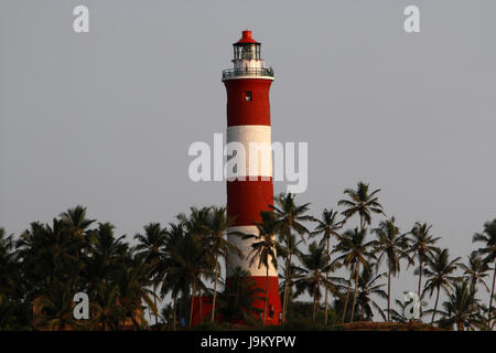 Dalla spiaggia del Faro, Kovalam, Kerala, India, Asia Foto Stock
