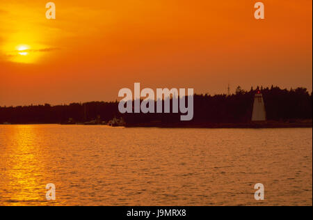Grande vasca faro, Tobermory, Ontario, Canada 7 14 Foto Stock