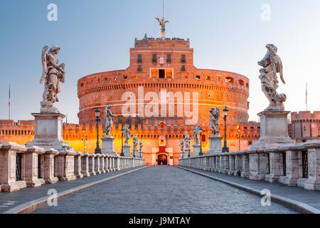 Castel Sant'Angelo e ponte, Roma, Italia Foto Stock