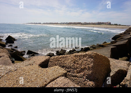 Costa de la Luz Isla Canela la spiaggia e gli scogli di Spagna Foto Stock