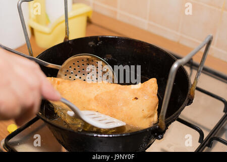 La frittura il pugliese Panzerots Foto Stock