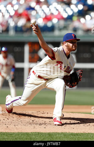 Philadelphia, Pennsylvania, USA. Il 3 giugno, 2017. Philadelphia Phillies brocca di partenza ben vivace (49) genera un passo durante il gioco MLB tra i San Francisco Giants e Philadelphia Phillies al Citizens Bank Park di Philadelphia, Pennsylvania. Christopher Szagola/CSM/Alamy Live News Foto Stock