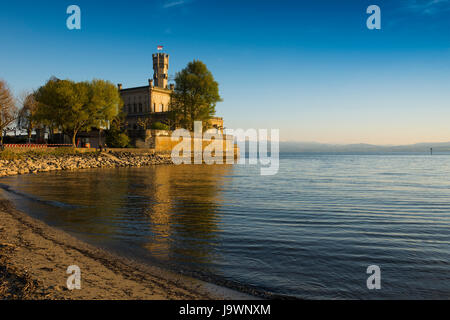 Il castello di Montfort, tramonto, Langenargen, Alta Svevia, Lago di Costanza, Baden-Württemberg, Germania Foto Stock