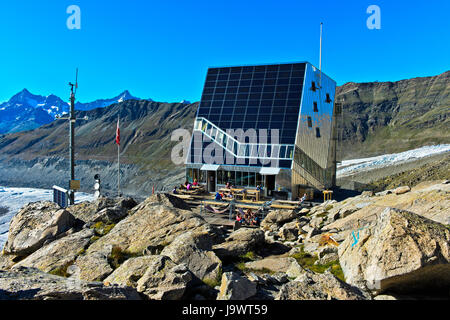 Pannello solare sul Monte Rosa capanna, Zermatt, Vallese, Svizzera Foto Stock