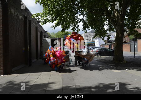 Reading, Berkshire, Regno Unito. 04 Giugno, 2017. Il popolare street food festival tenutosi a Reading, Berkshire, Regno Unito, 2° - 4° giugno 2017 Credit: David Hammant/Alamy Live News Foto Stock