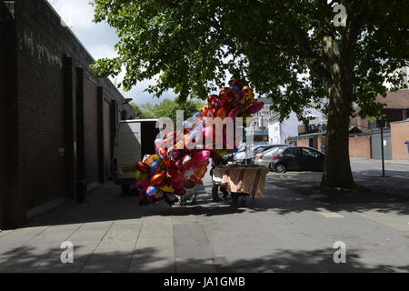 Reading, Berkshire, Regno Unito. 04 Giugno, 2017. Il popolare street food festival tenutosi a Reading, Berkshire, Regno Unito, 2° - 4° giugno 2017 Credit: David Hammant/Alamy Live News Foto Stock