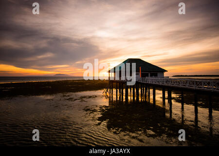 Rilassante beach house a Calatagan, Batangas Foto Stock