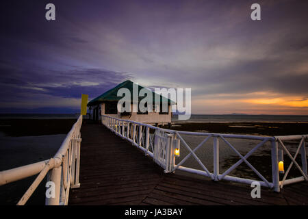 Rilassante beach house a Calatagan, Batangas Foto Stock