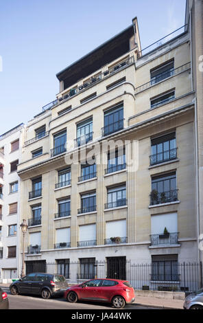 Blocco di appartamenti18 bis rue Henri Heine, Parigi, Francia Foto Stock