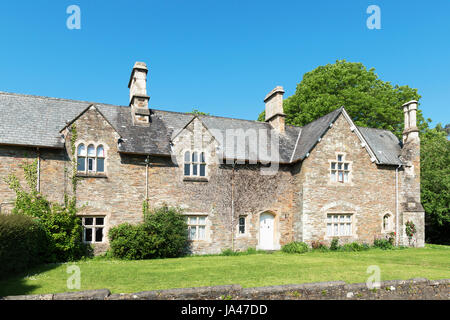 Il vecchio schoolhouse ora trasformata in abitazioni del villaggio di st.tedeschi, Cornwall, Inghilterra, Regno Unito Foto Stock