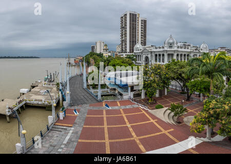 Vista di Malecon 2000 waterfront promenade - Guayaquil, Ecuador Foto Stock