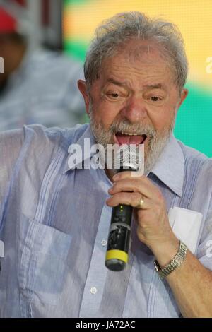 Maceio, Brasile. 23 Ago, 2017. Luiz Inacio Lula da Silva è l' ex presidente del Brasile in movimento Lula per il Brasile, presso il Club Fênix a Maceió, il Mercoledì, 23. Credito: Brasile Photo Press/Alamy Live News Foto Stock