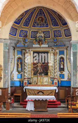 Francia, Cantal, Coltines, San Marziale e Saint Vincent chiesa, il coro Foto Stock