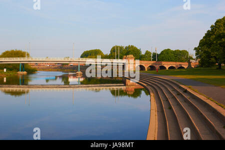 Wilford ponte a pedaggio sul fiume Trent, Nottingham, Nottinghamshire, East Midlands, Inghilterra Foto Stock