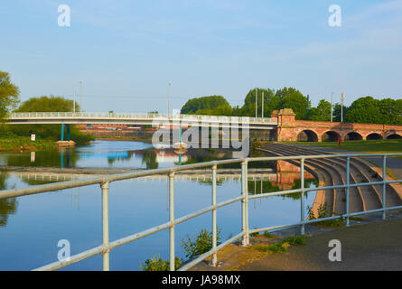 Wilford ponte a pedaggio sul fiume Trent, Nottingham, Nottinghamshire, East Midlands, Inghilterra Foto Stock