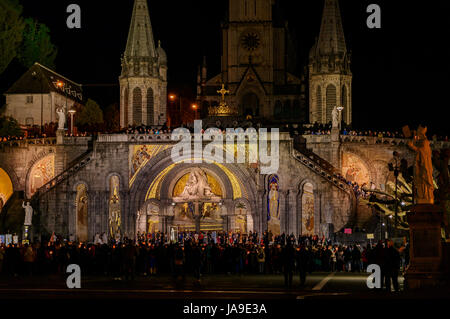 Francia, Hautes Pirenei, Lourdes, Santuario Basilica di Nostra Signora di Lourdes Foto Stock